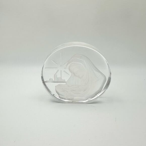 The Danbury Mint Lead Crystal Christmas 1979 Mary Mother Child Paperweight E7993 - Picture 3 of 6